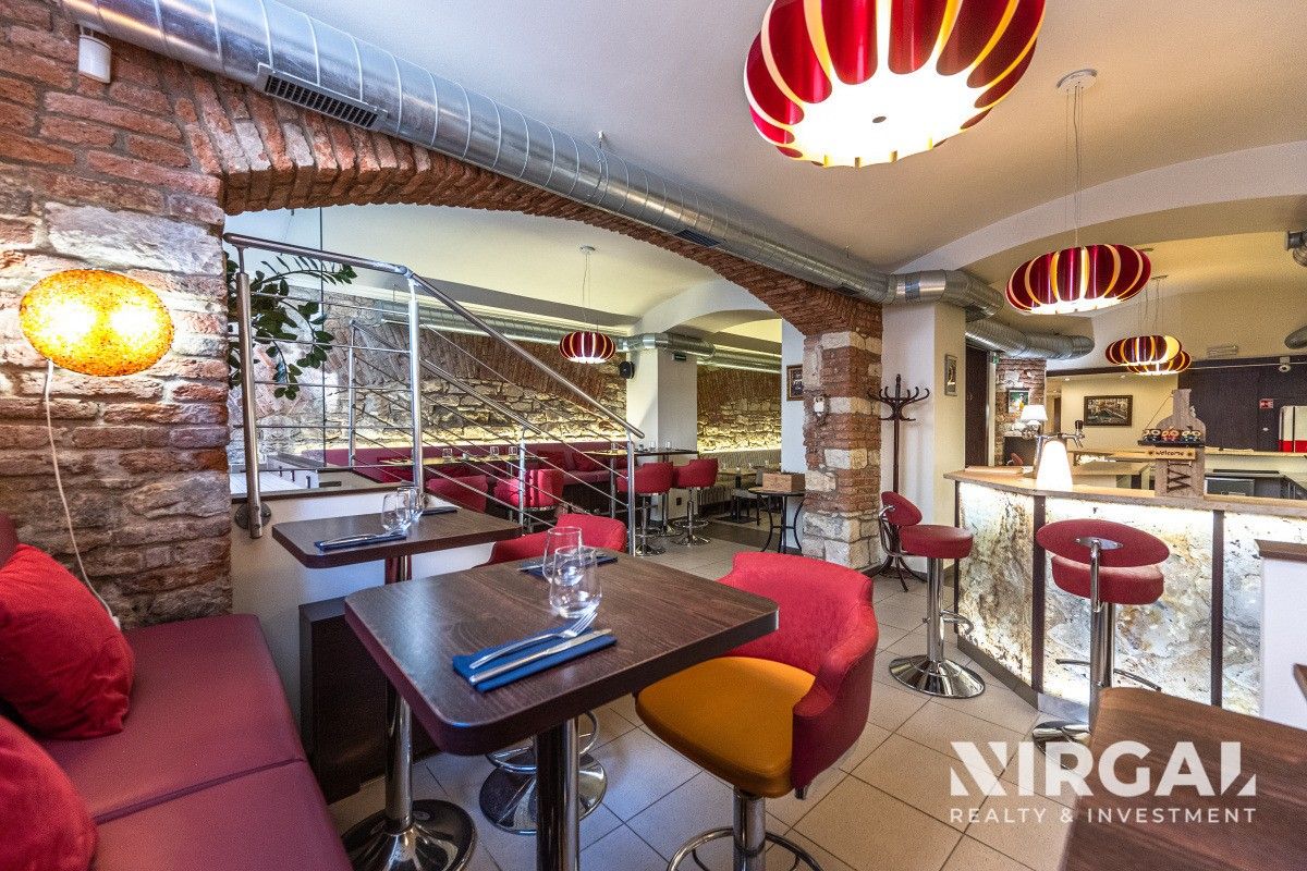 Pronájem komerčního prostoru 198 m² - foto 3