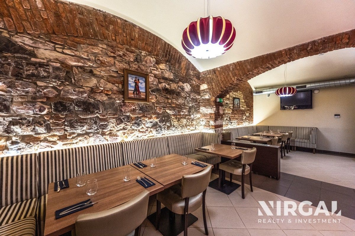 Pronájem komerčního prostoru 198 m² - foto 7