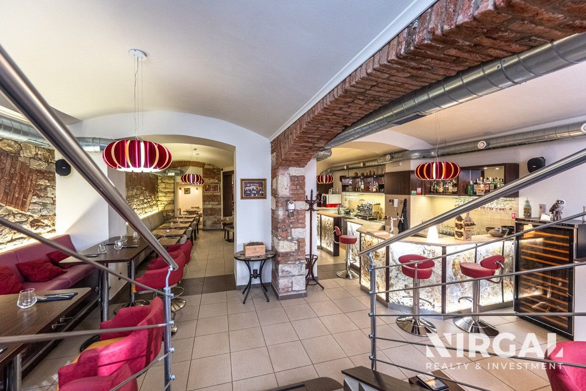 Pronájem komerčního prostoru 198 m² - foto 18
