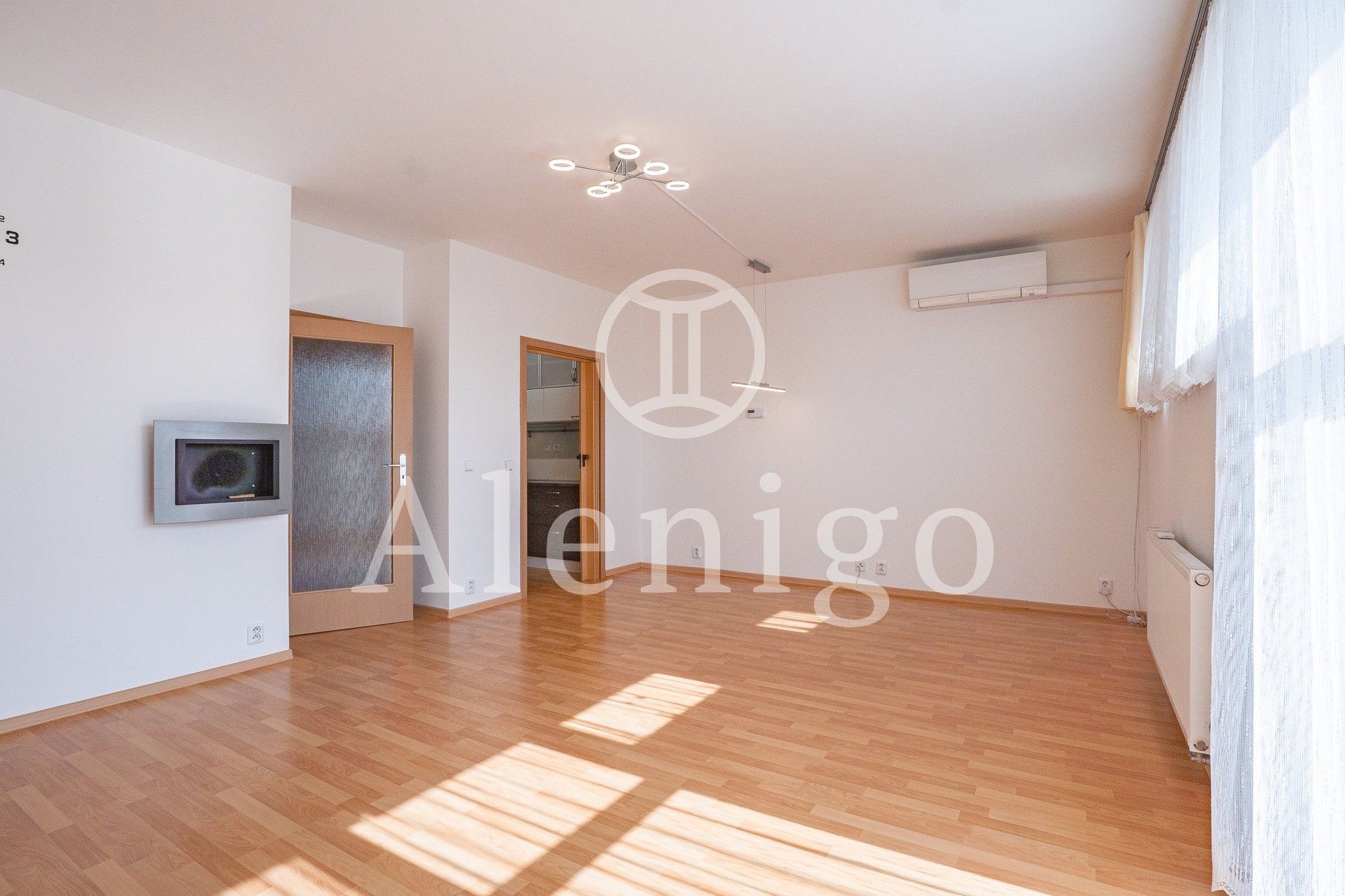 Prodej bytu 3+kk 72 m² - foto 2