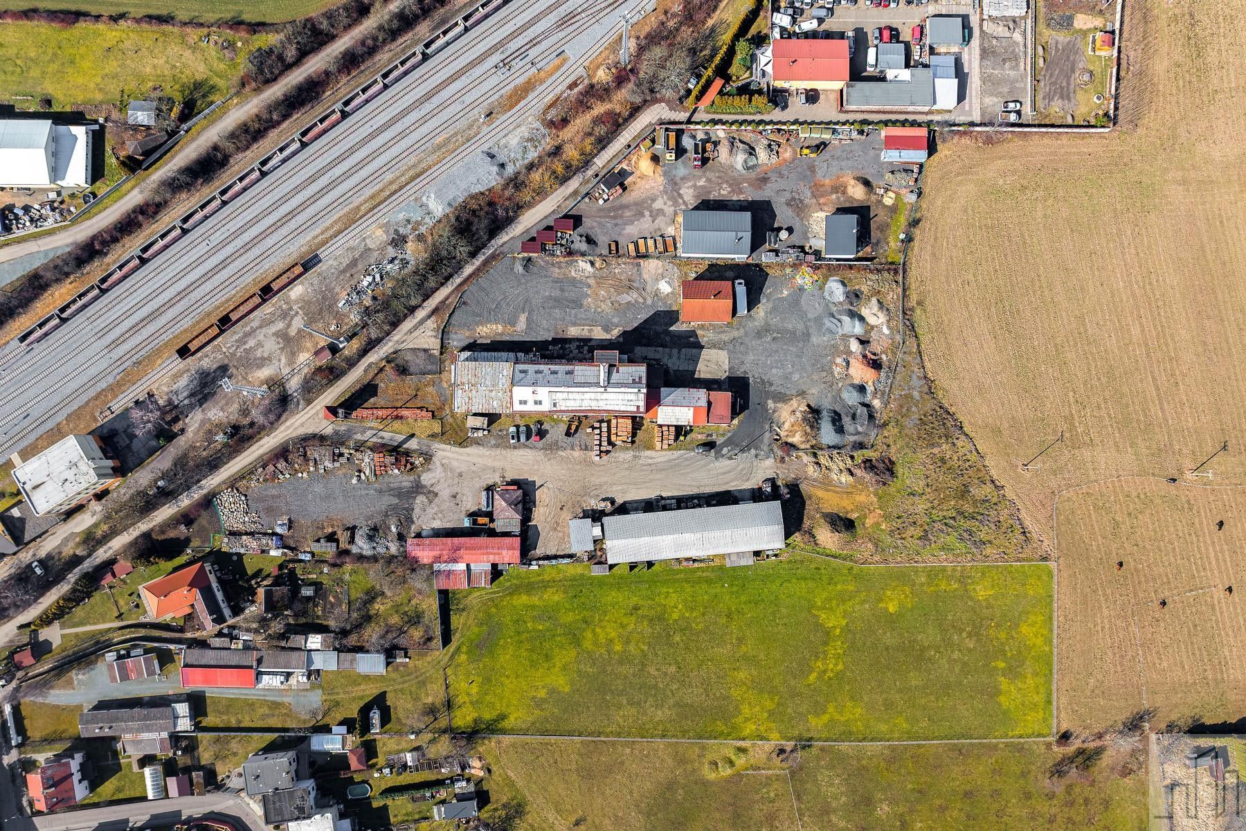 Prodej komerčního prostoru 1970 m² - foto 4