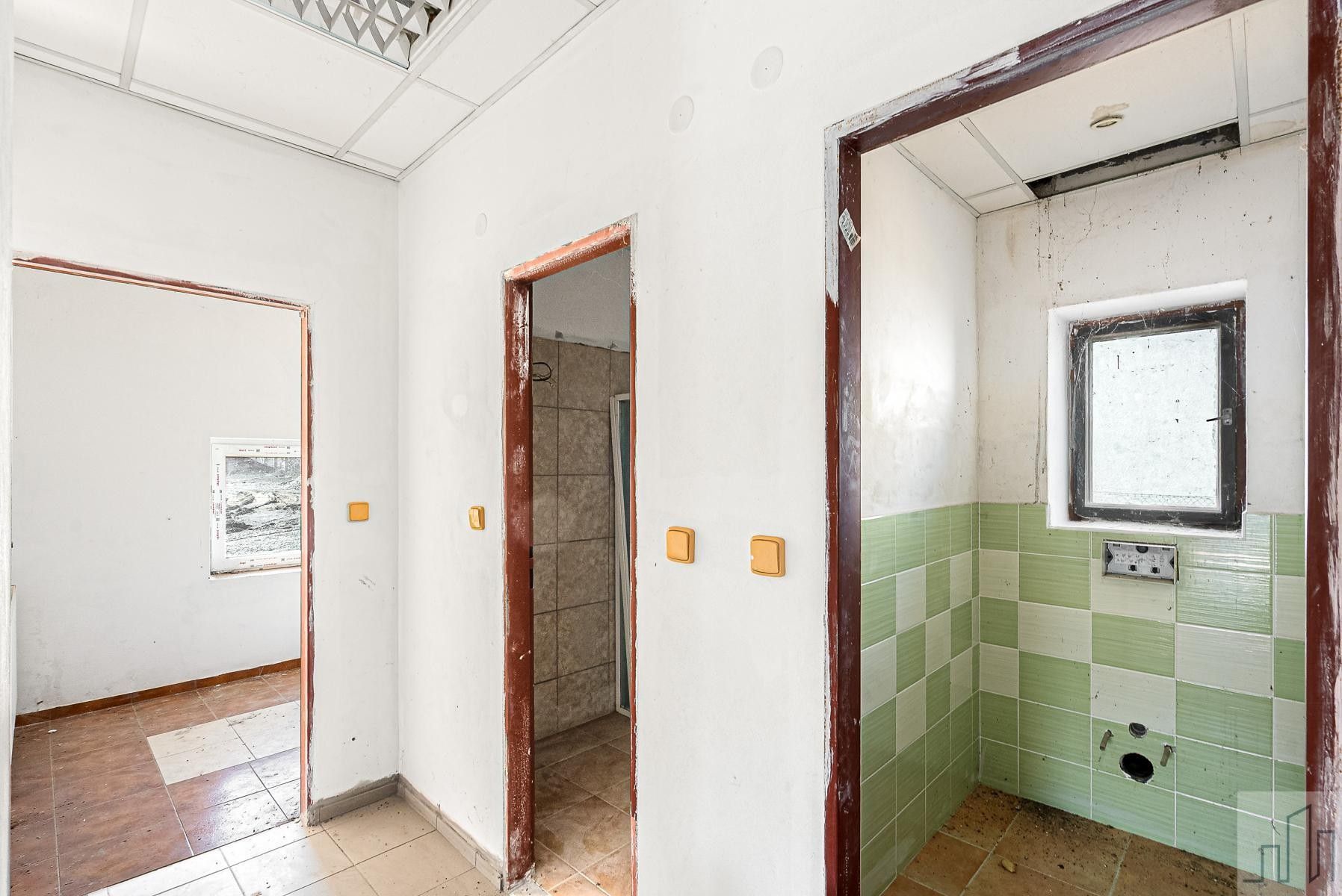 Prodej komerčního prostoru 1970 m² - foto 19