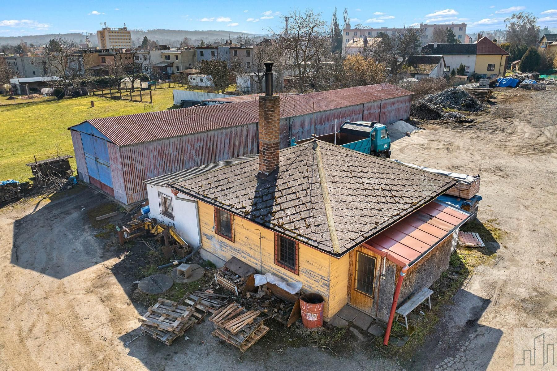 Prodej komerčního prostoru 1970 m² - foto 21