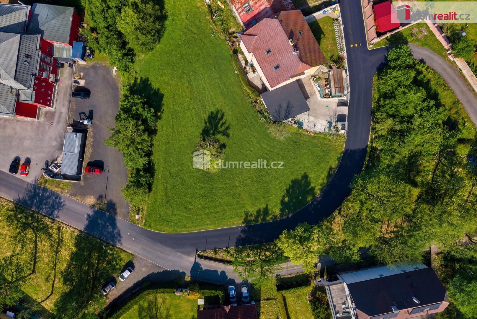 Prodej pozemku 835 m² - foto 1