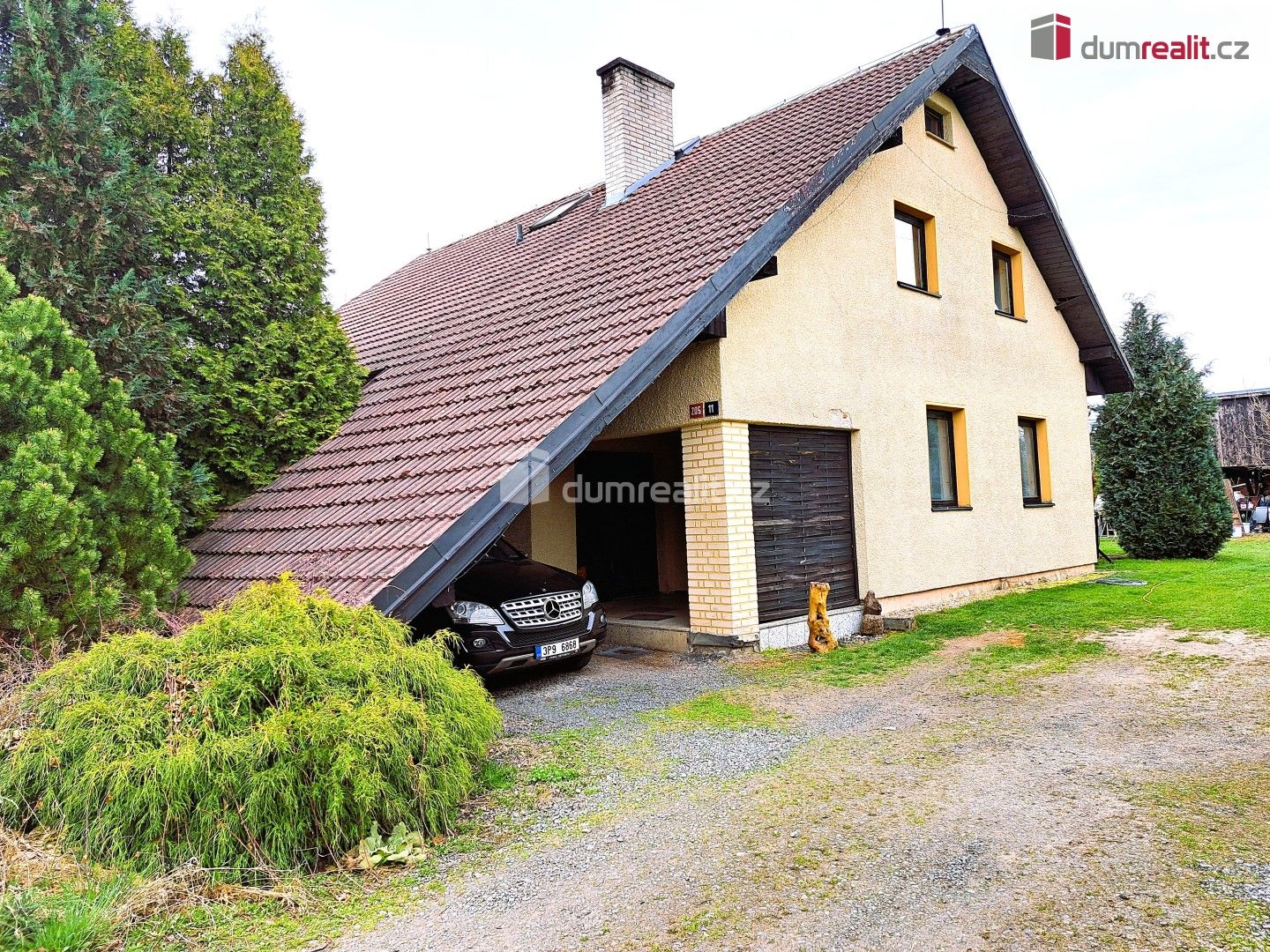 Prodej domu 200 m² - foto 1
