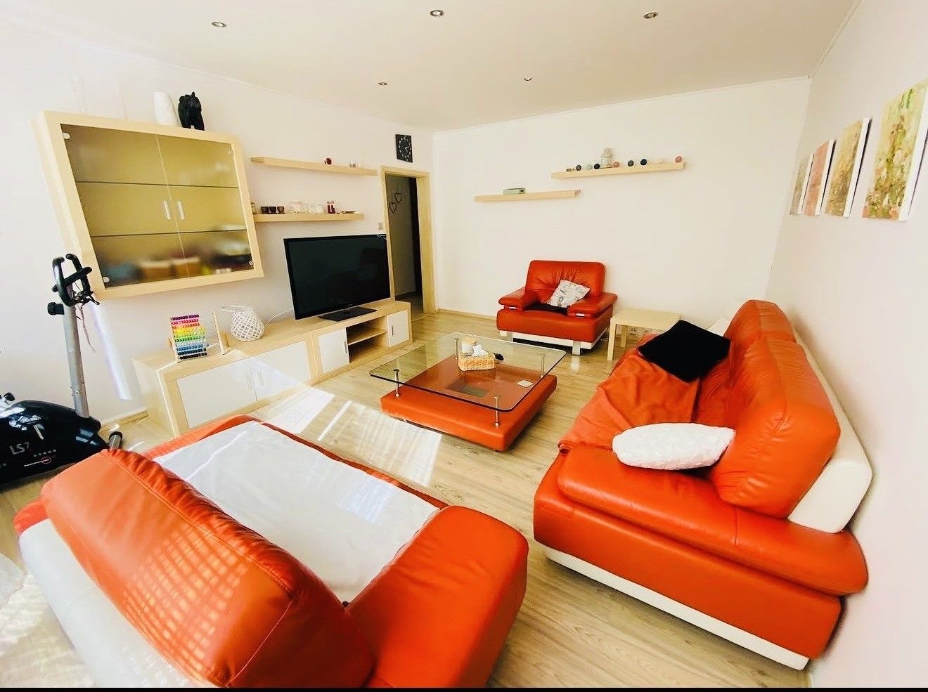 Pronájem bytu 4+1 86 m² - foto 2