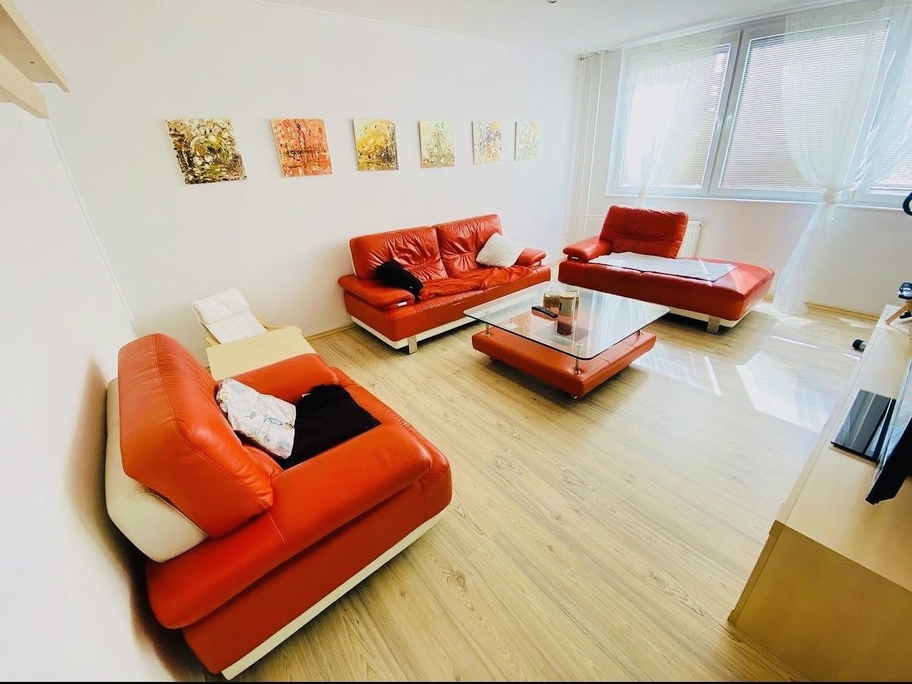 Pronájem bytu 4+1 86 m² - foto 3