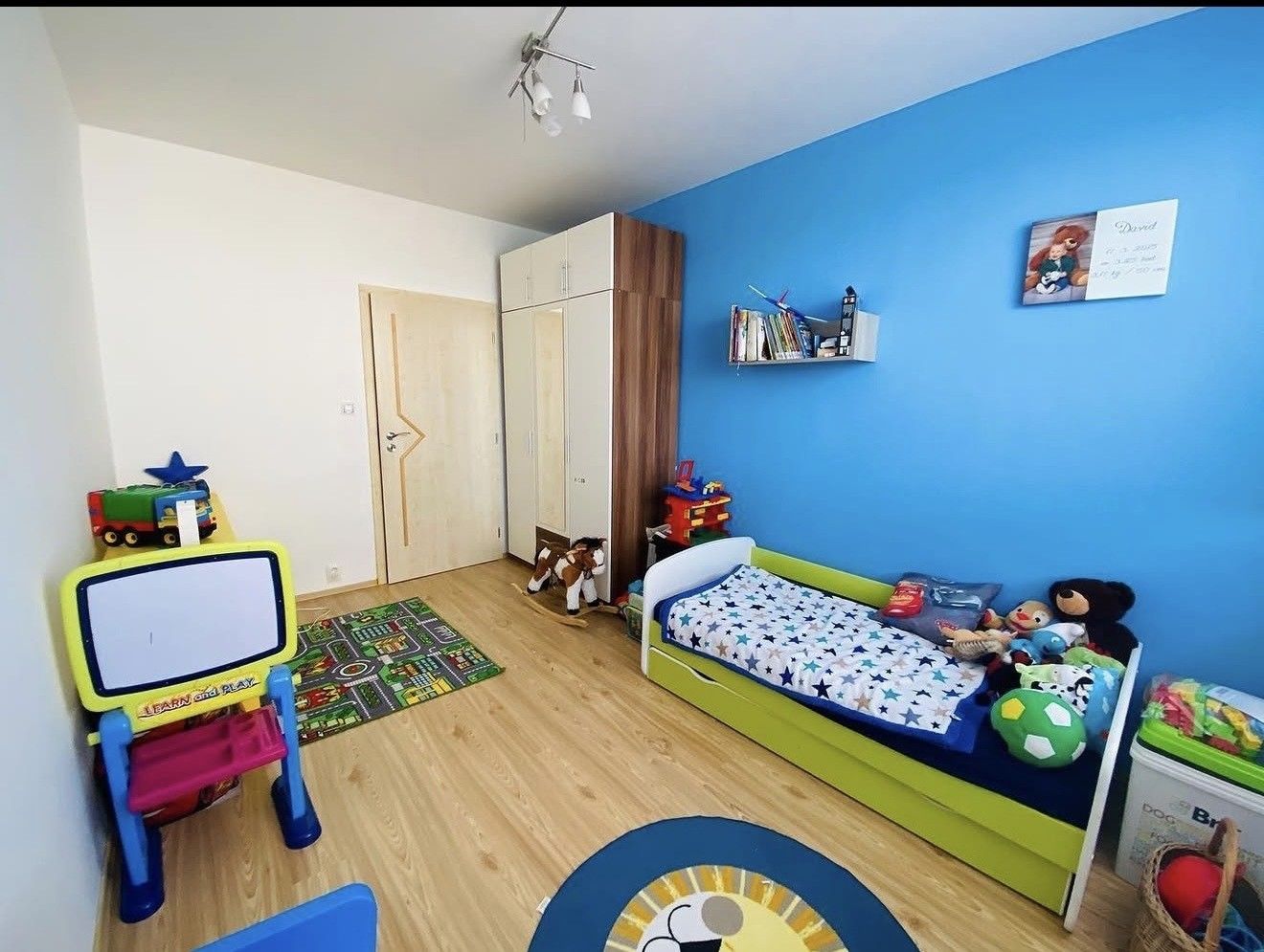 Pronájem bytu 4+1 86 m² - foto 4