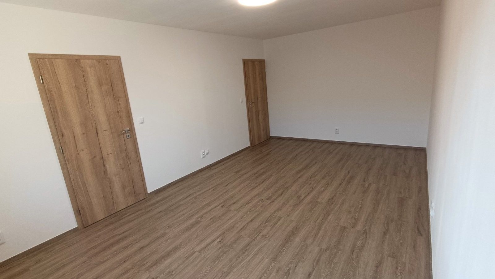 Pronájem bytu 3+1 74 m² - foto 6