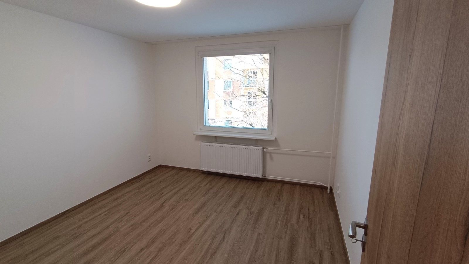 Pronájem bytu 3+1 74 m² - foto 10