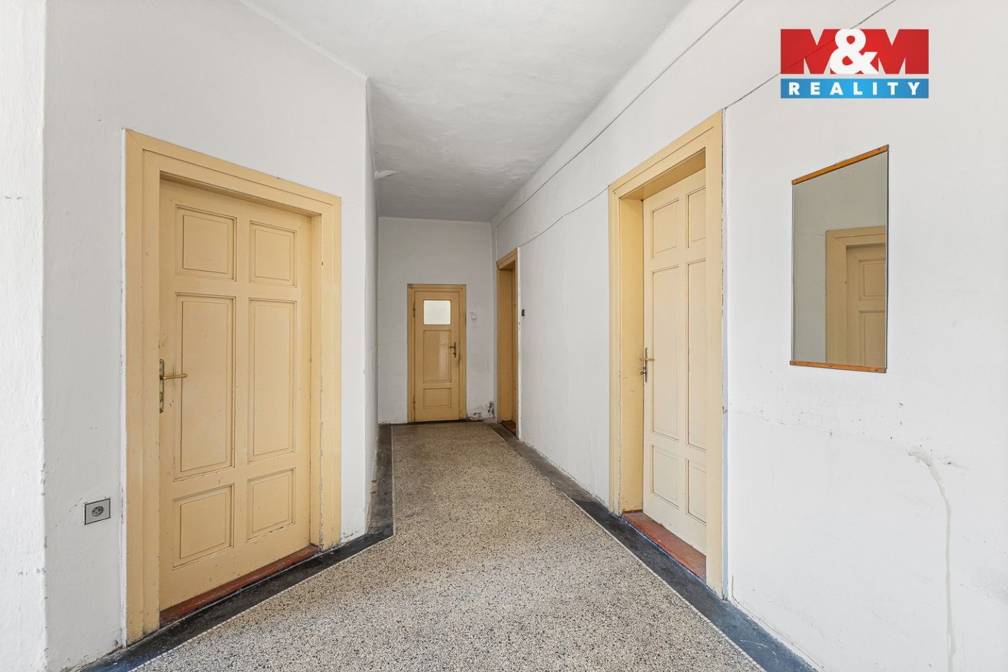 Prodej komerčního prostoru 744 m² - foto 4