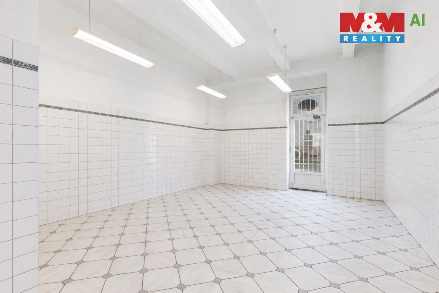 Prodej komerčního prostoru 744 m² - foto 10