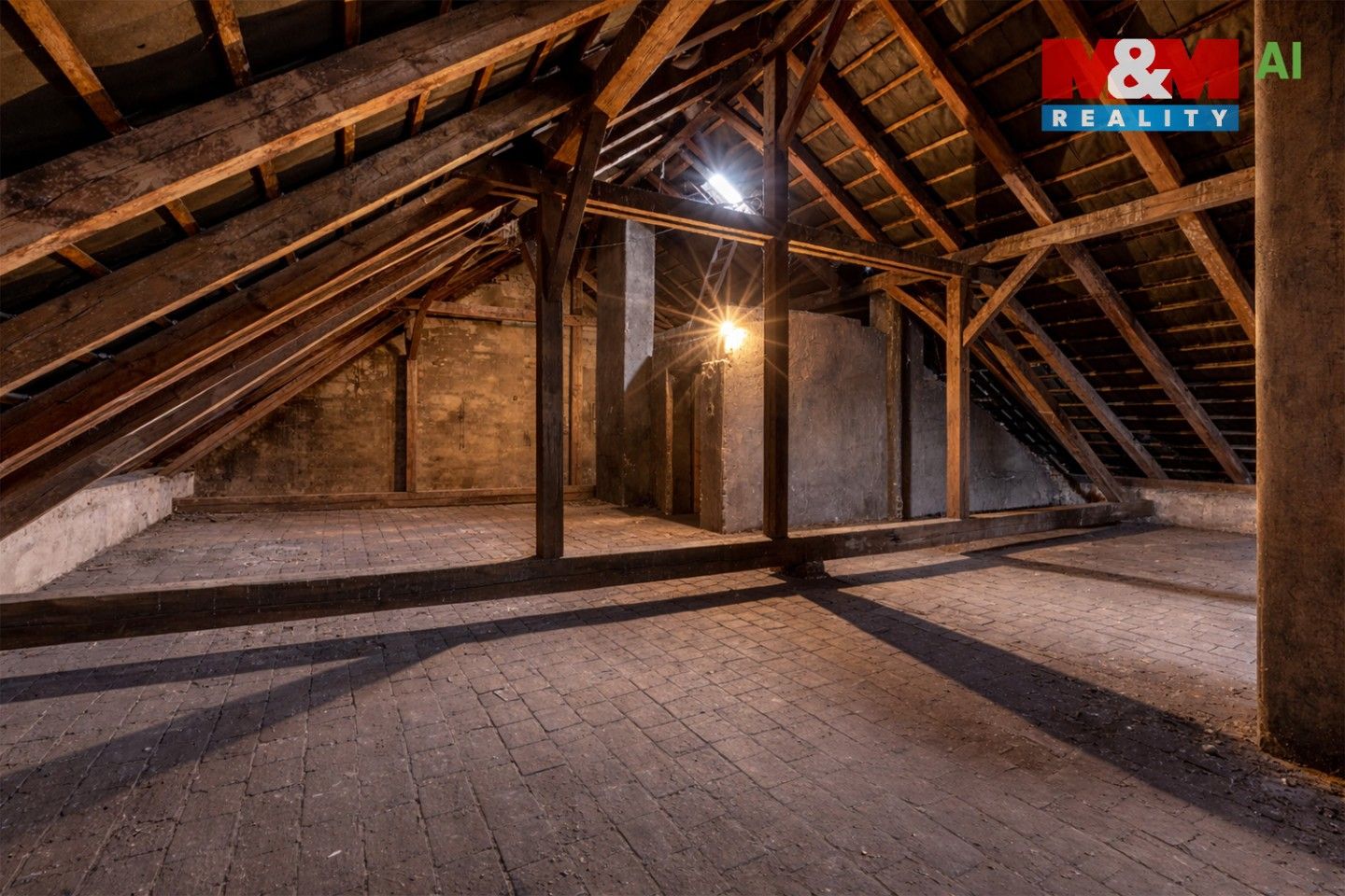 Prodej komerčního prostoru 744 m² - foto 11