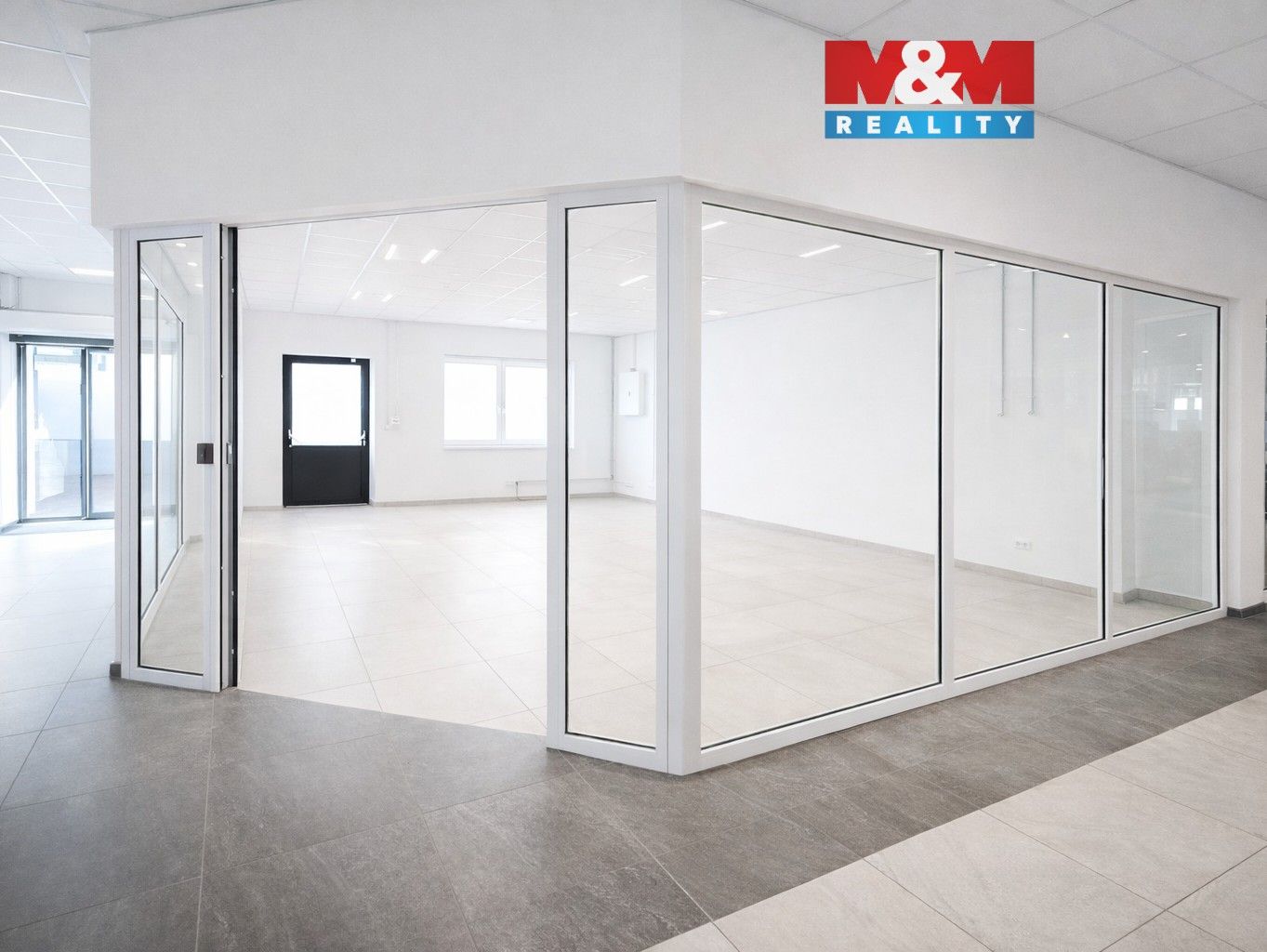 Pronájem komerčního prostoru 45 m² - foto 1
