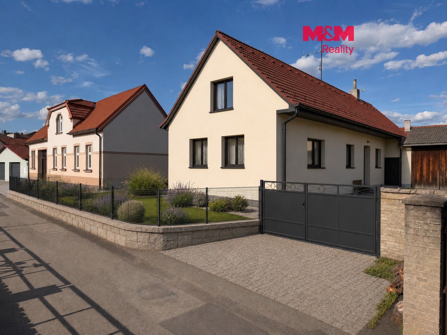 Prodej domu 246 m² - foto 1