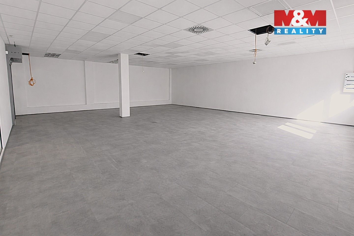 Pronájem komerčního prostoru 108 m² - foto 4