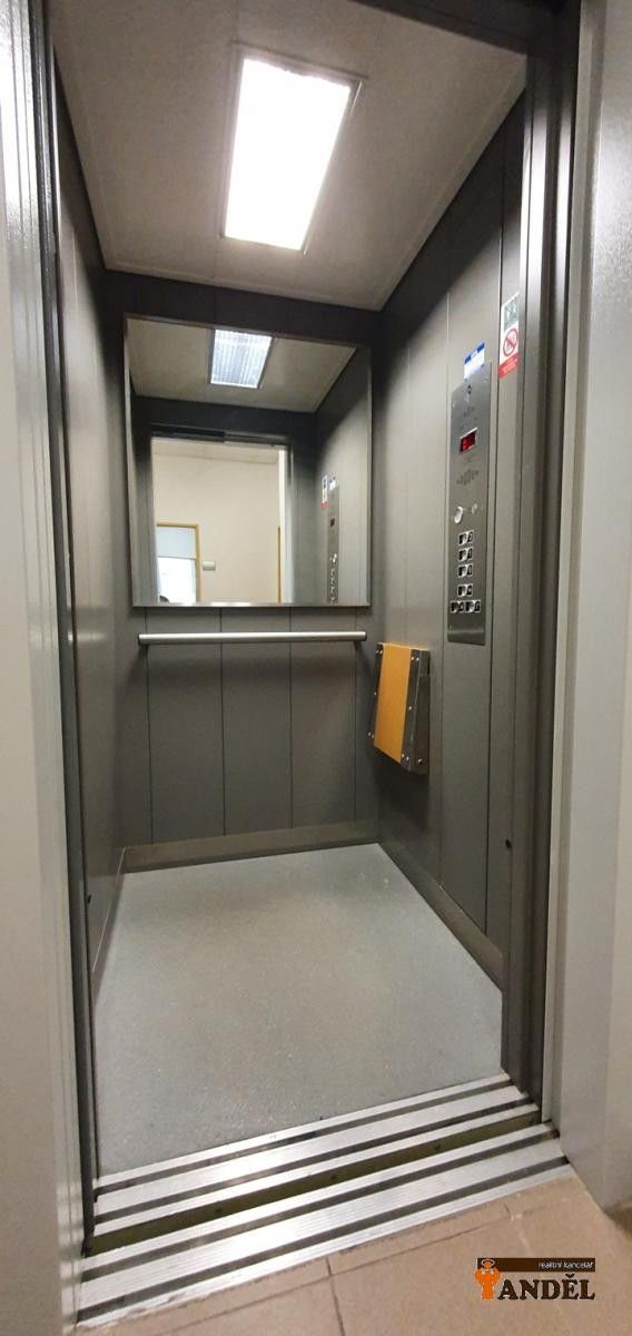 Pronájem komerčního prostoru 12 m² - foto 8