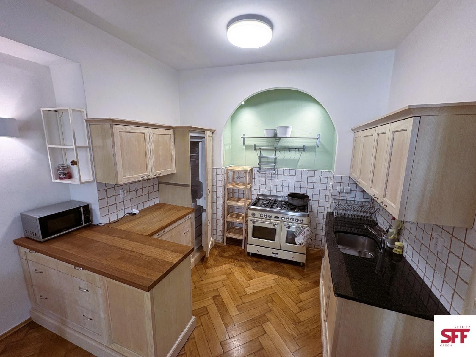 Pronájem bytu 3+kk 76 m² - foto 3