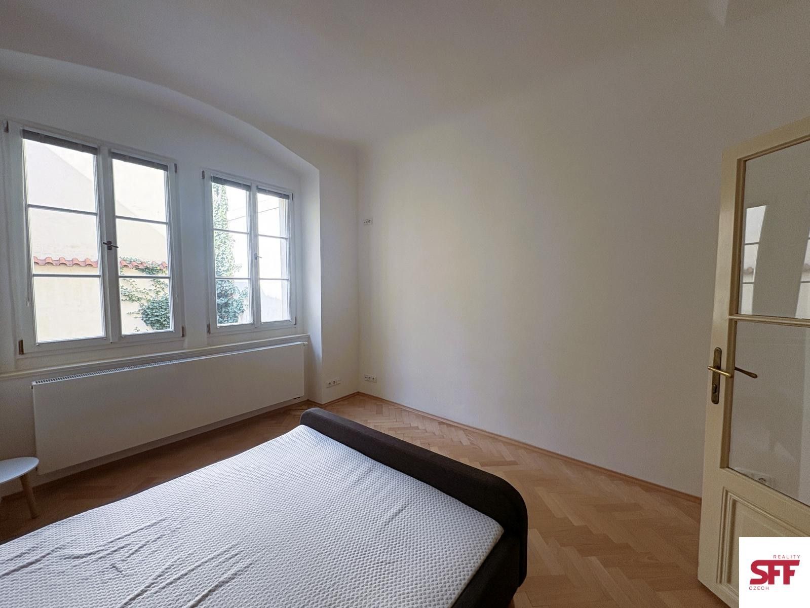 Pronájem bytu 3+kk 76 m² - foto 7