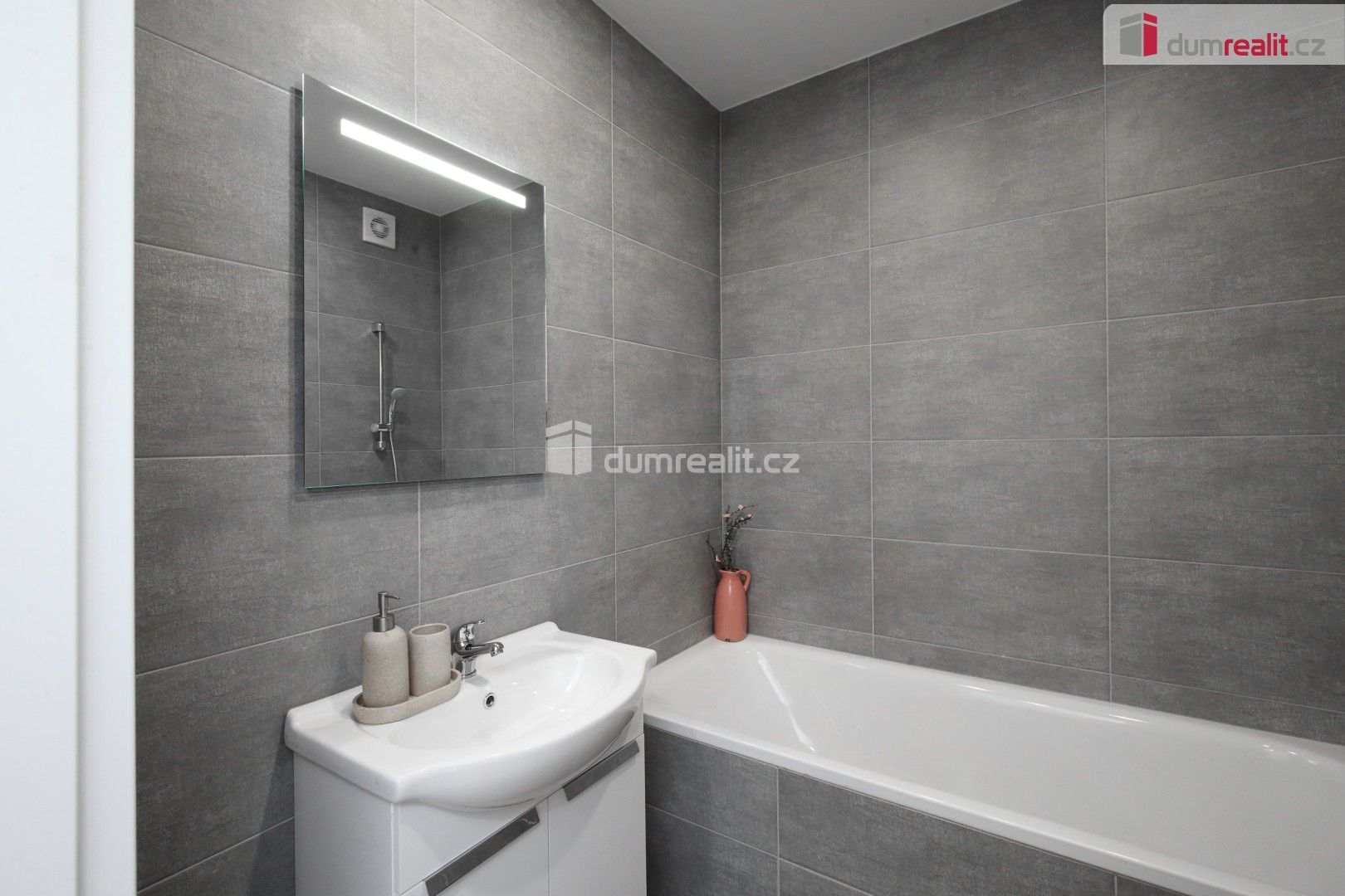 Prodej bytu 3+1 70 m² - foto 16
