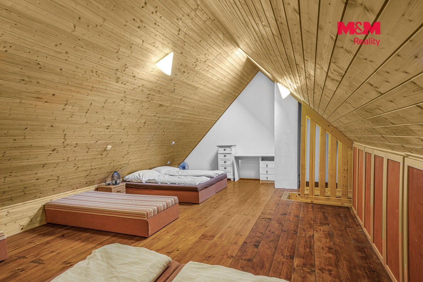 Prodej komerčního prostoru 287 m² - foto 11