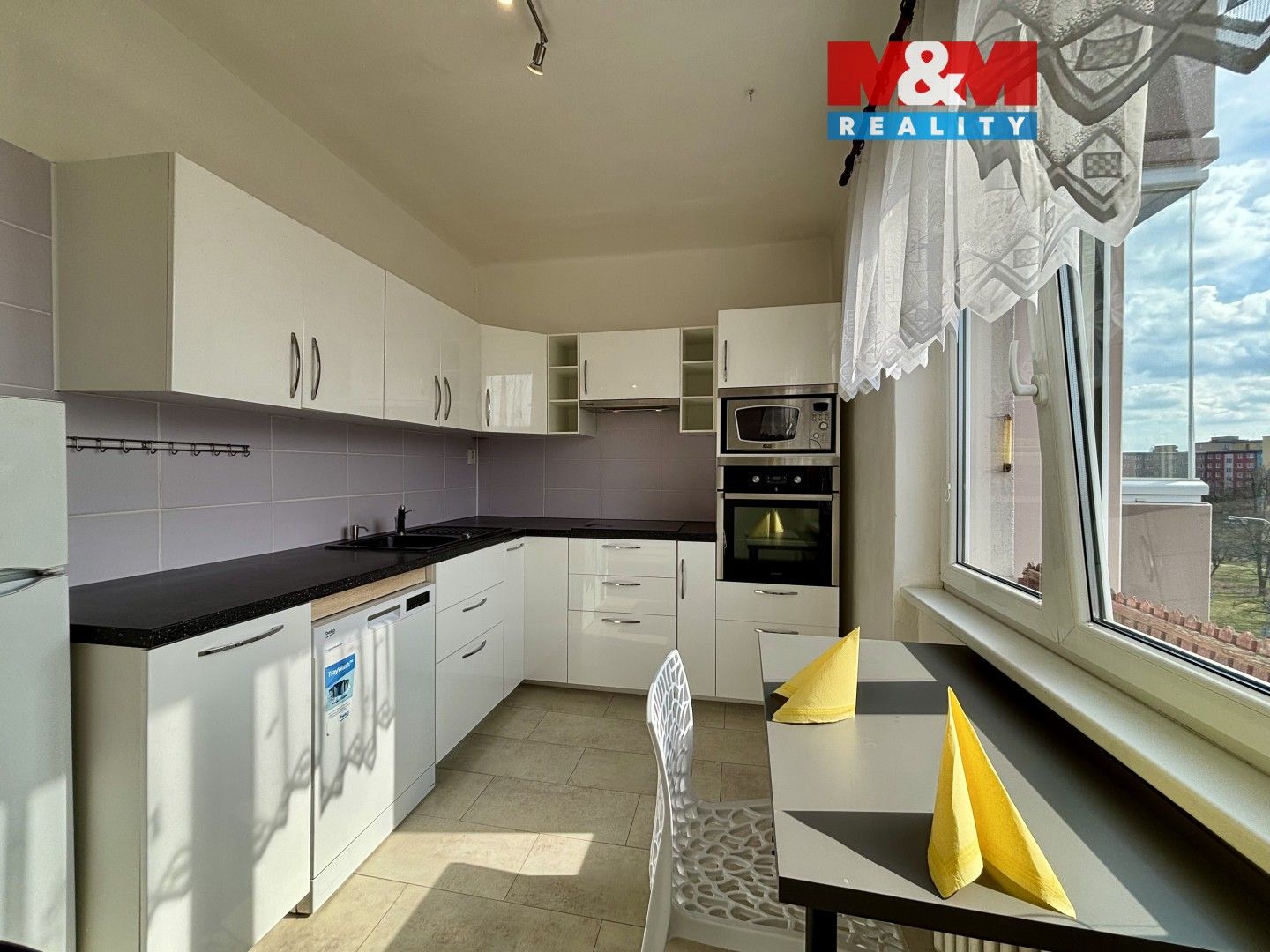 Prodej bytu 2+1 57 m² - foto 1