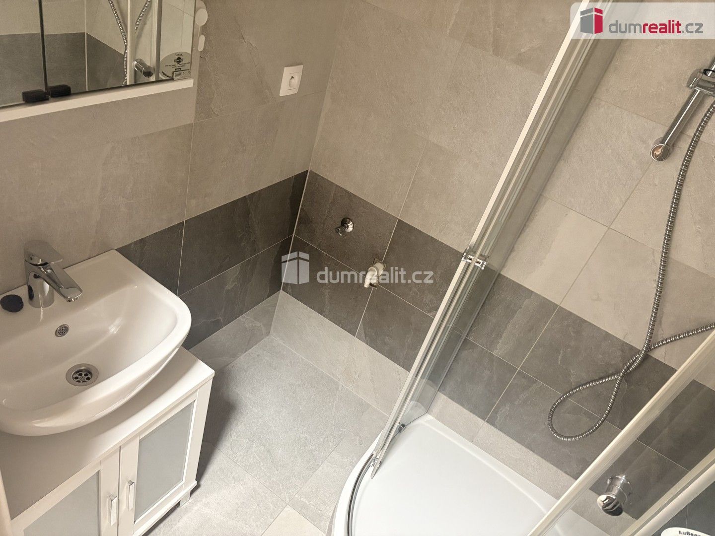 Pronájem bytu 2+1 53 m² - foto 2
