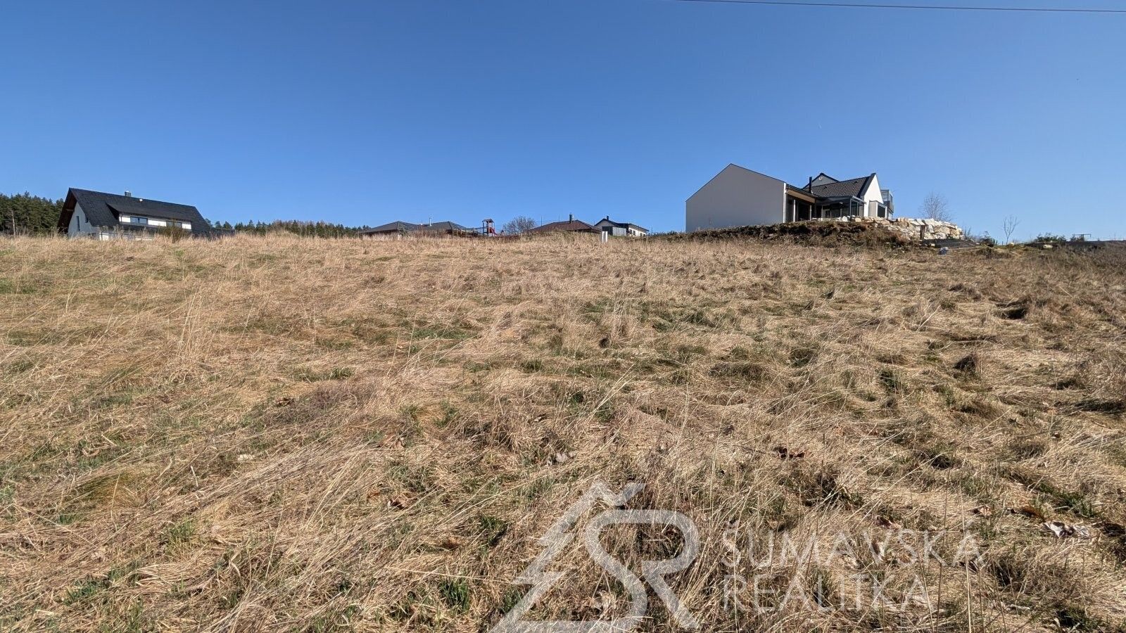 Prodej pozemku 2037 m² - foto 2