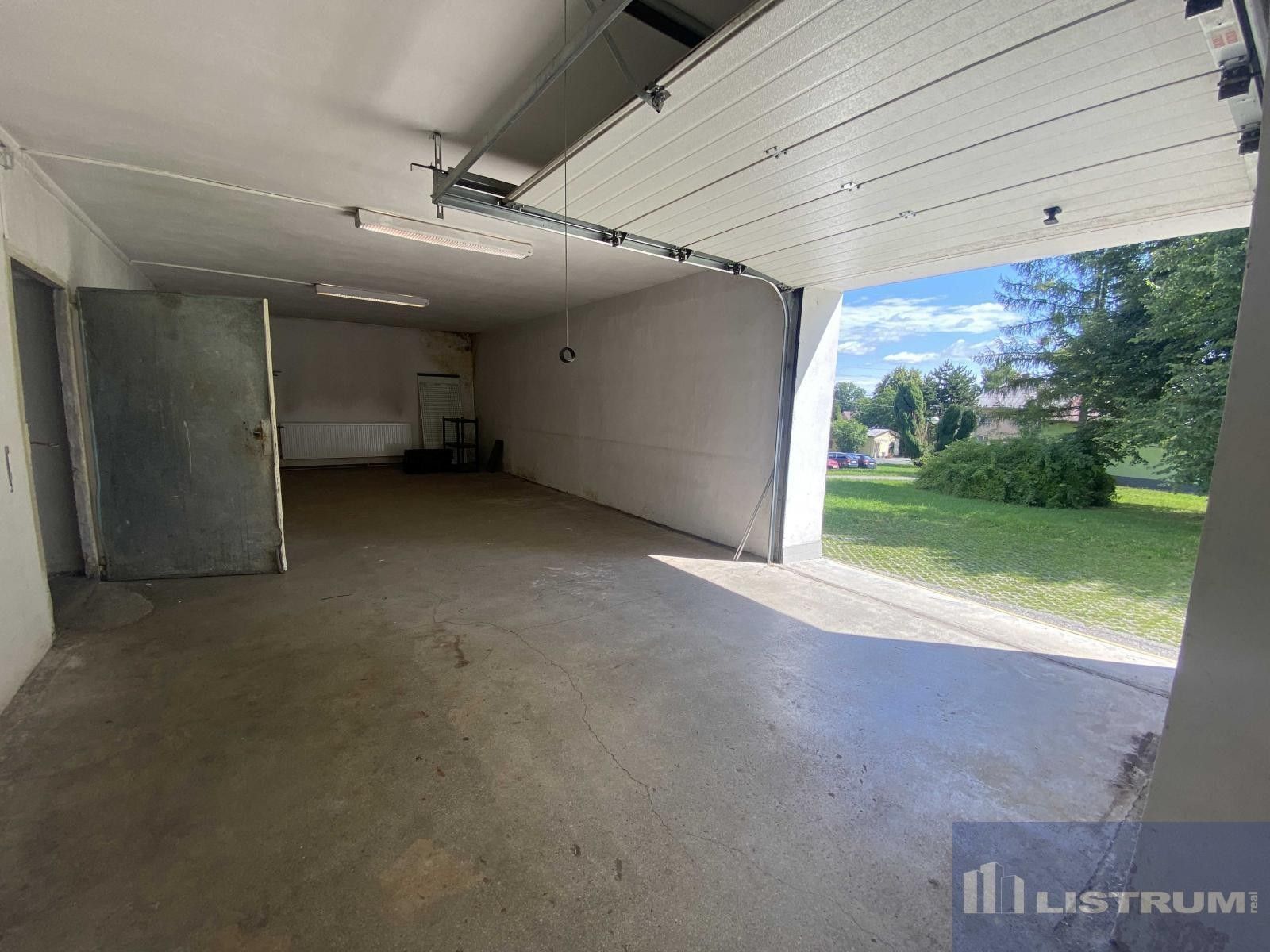 Pronájem komerčního prostoru 240 m² - foto 4