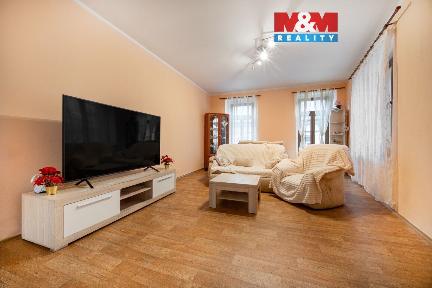 Prodej bytu 2+kk 74 m² - foto 1