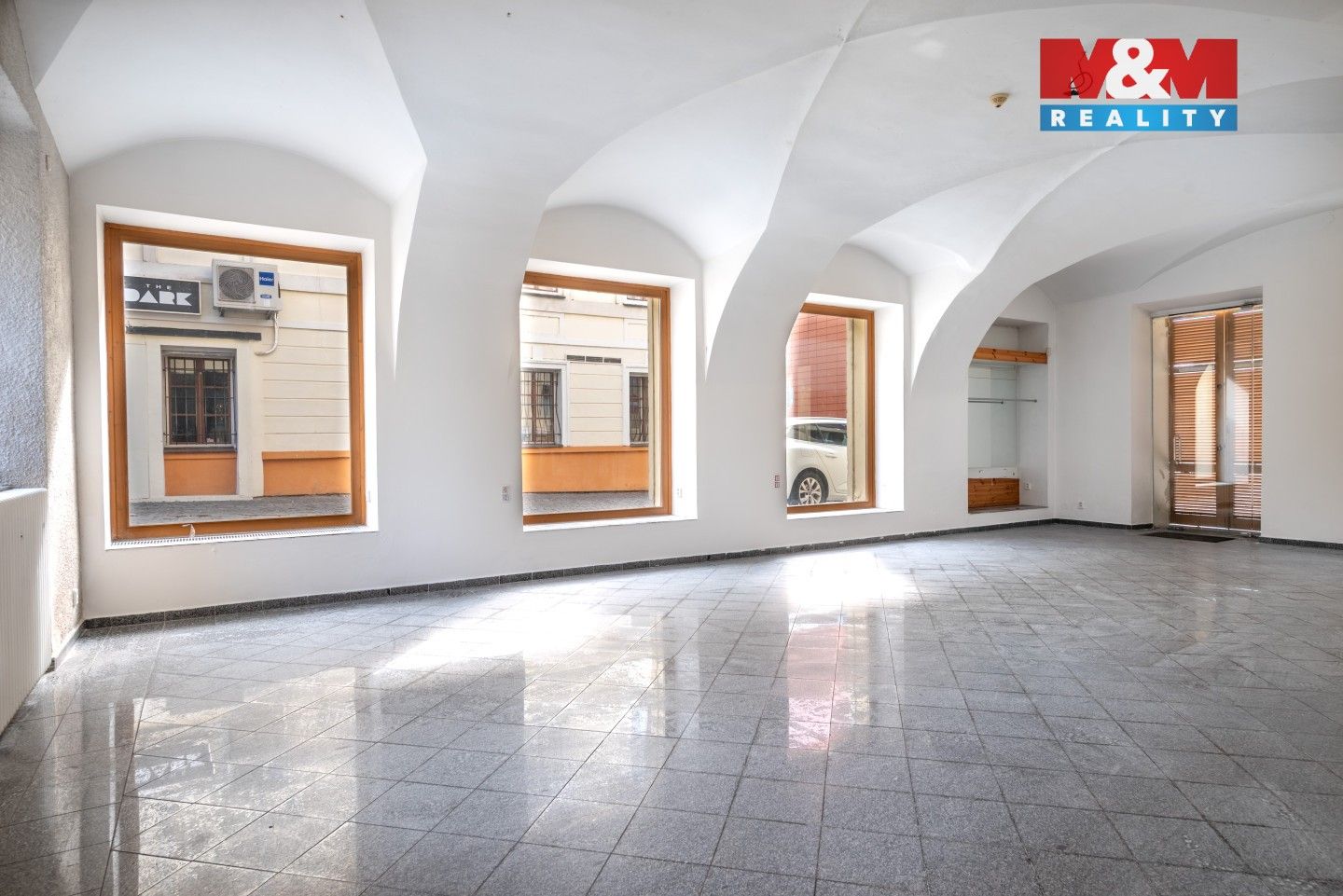 Prodej komerčního prostoru 615 m² - foto 26