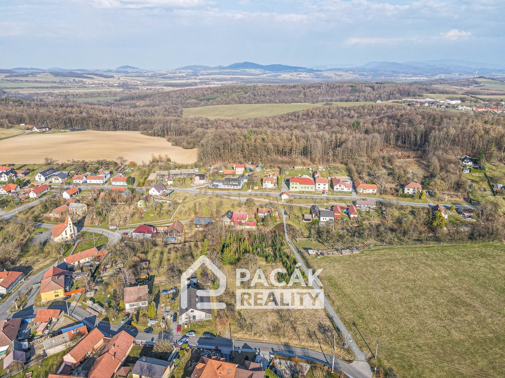 Prodej pozemku 4220 m² - foto 6