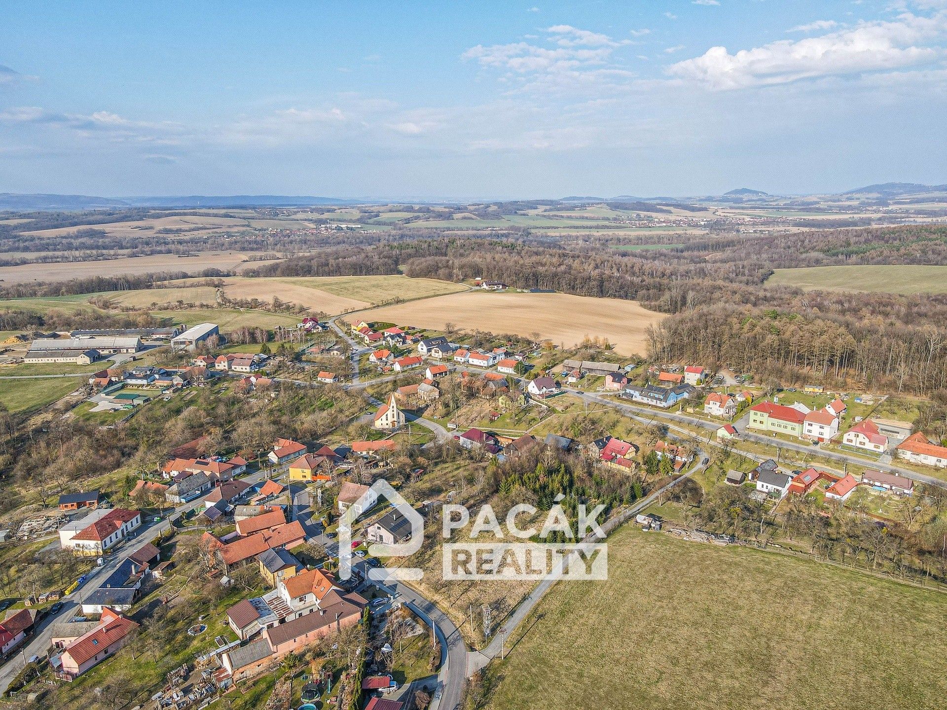 Prodej pozemku 4220 m² - foto 5
