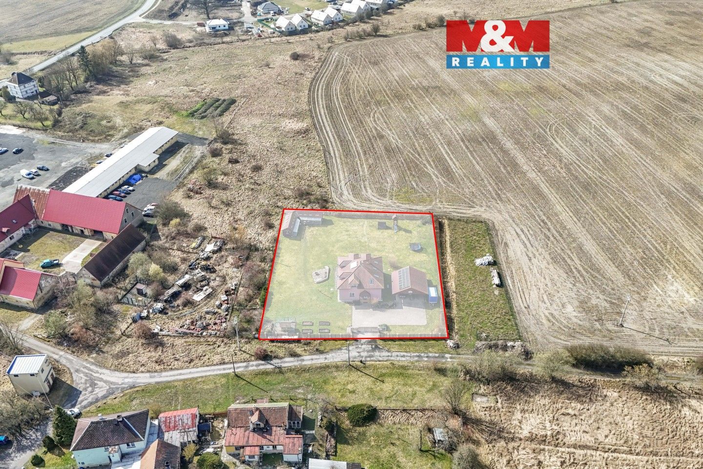 Prodej domu 180 m² - foto 1