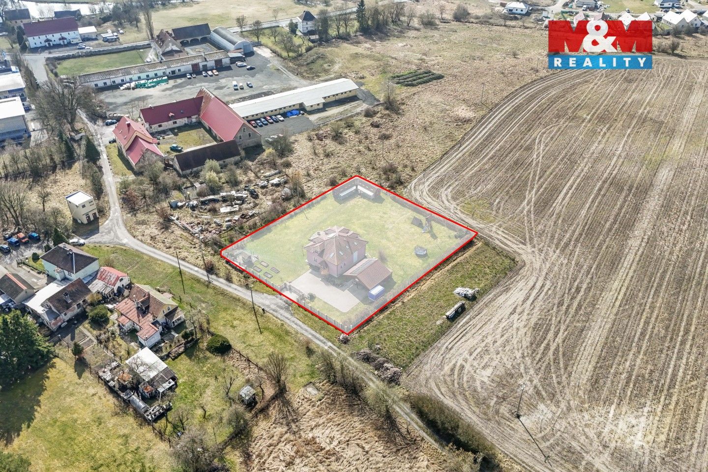Prodej domu 180 m² - foto 2
