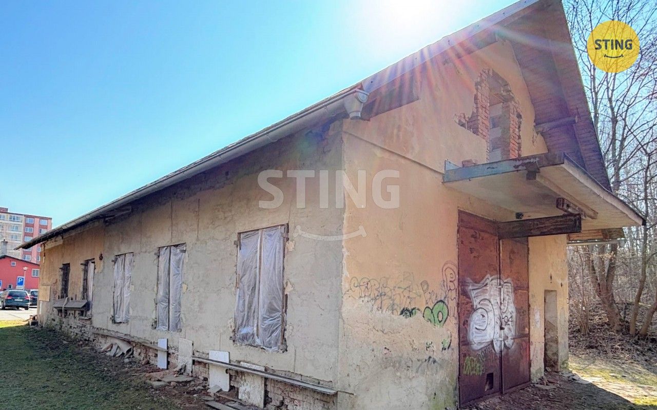 Prodej komerčního prostoru 172 m² - foto 2