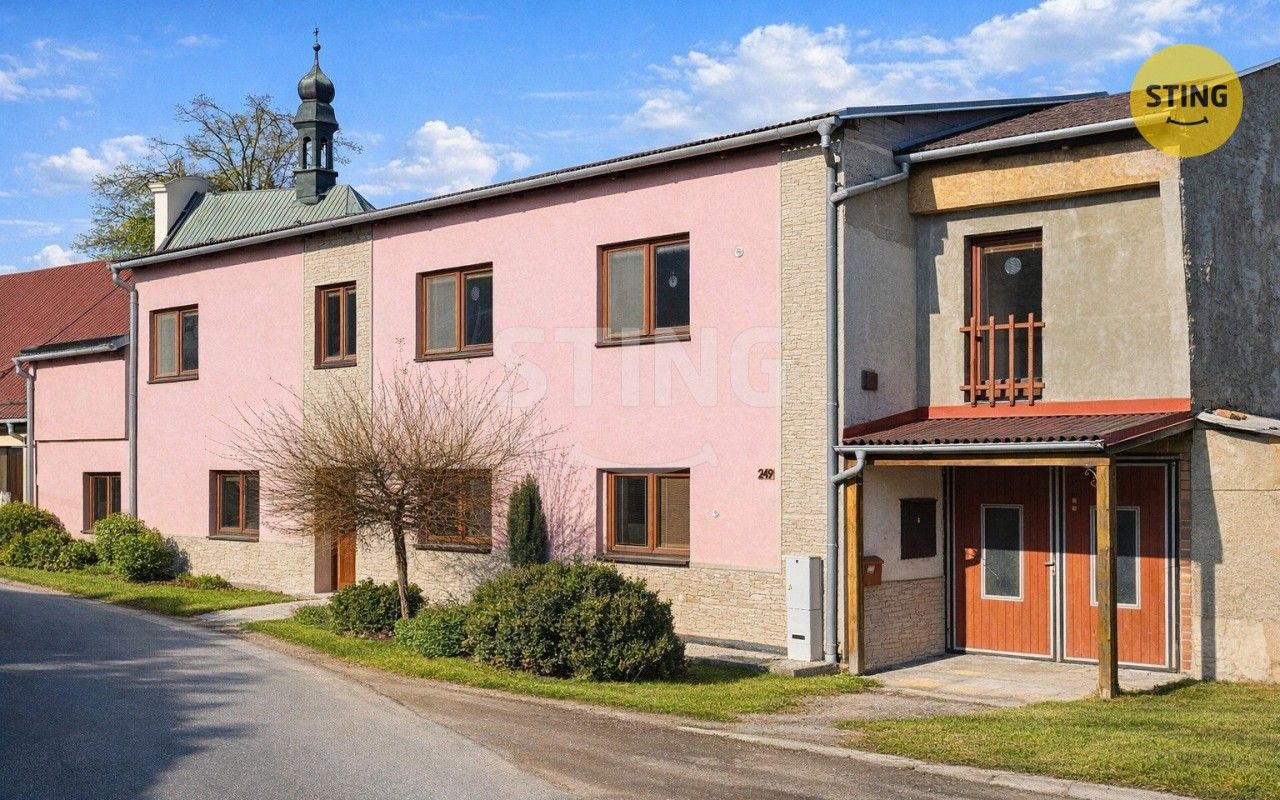Prodej domu 220 m² - foto 1