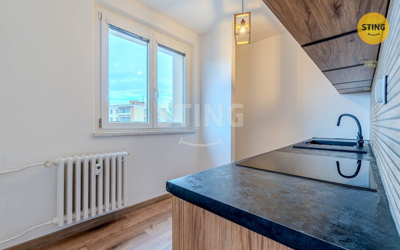 Pronájem bytu 2+1 56 m² - foto 3