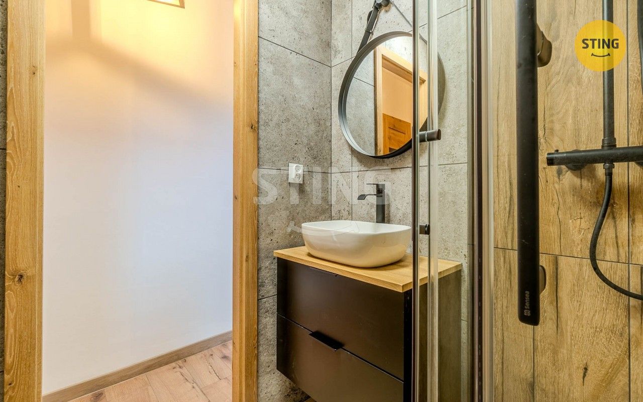 Pronájem bytu 2+1 56 m² - foto 9