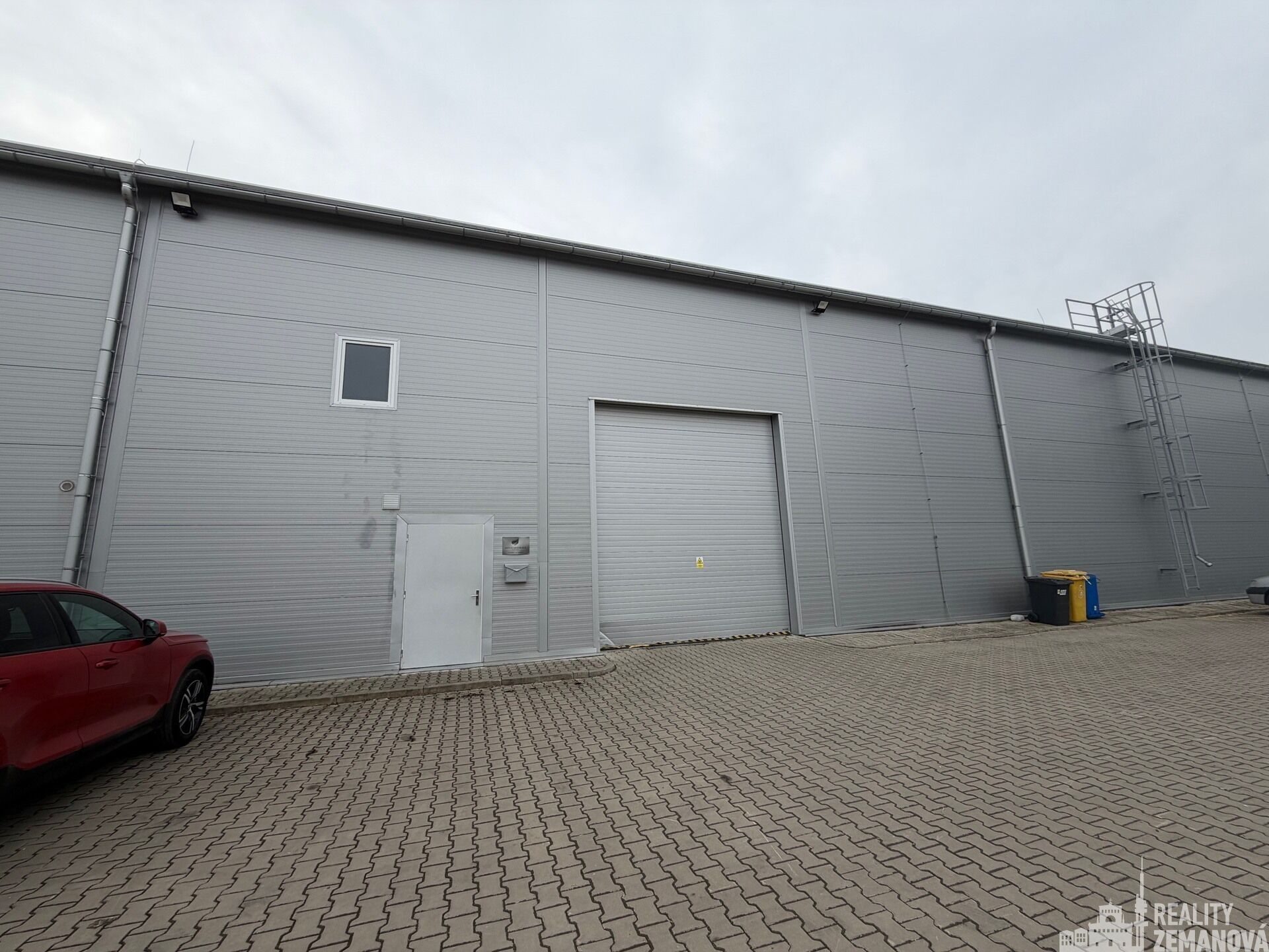 Pronájem komerčního prostoru 468 m² - foto 5