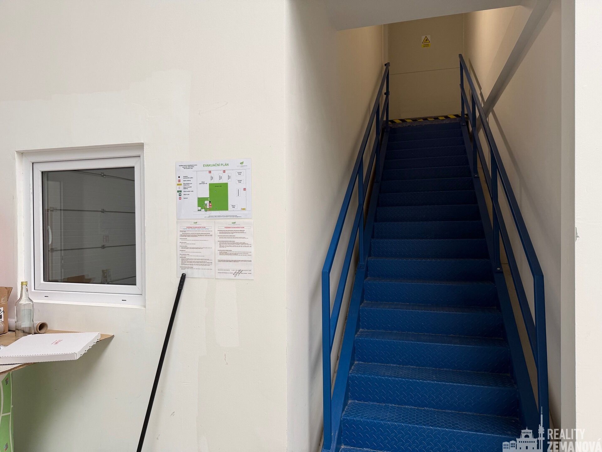 Pronájem komerčního prostoru 468 m² - foto 7
