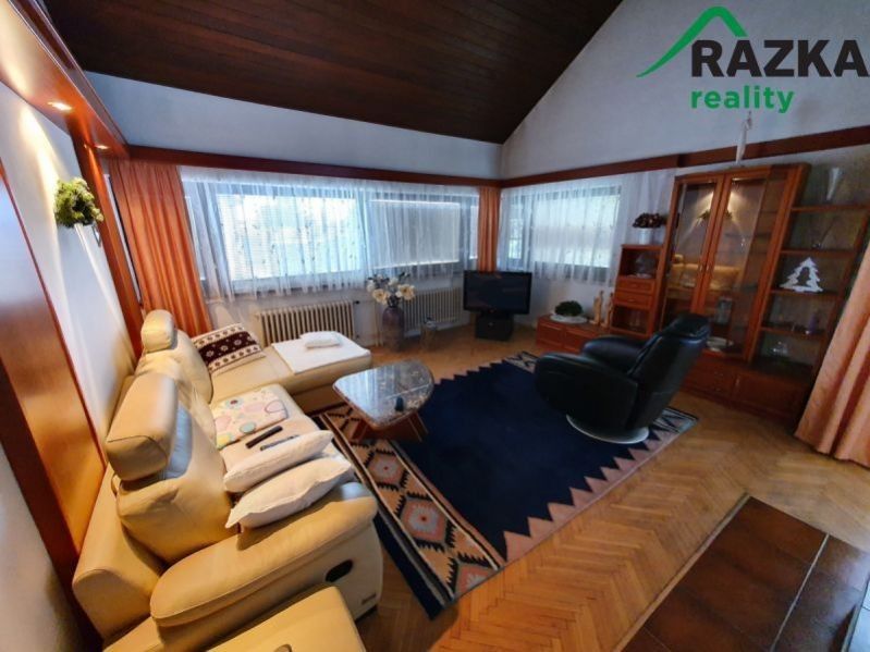 Prodej domu 261 m² - foto 2