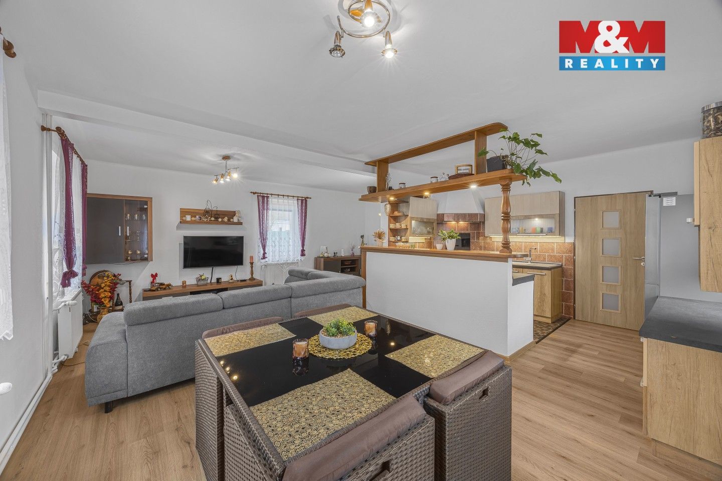 Prodej komerčního prostoru 209 m² - foto 3