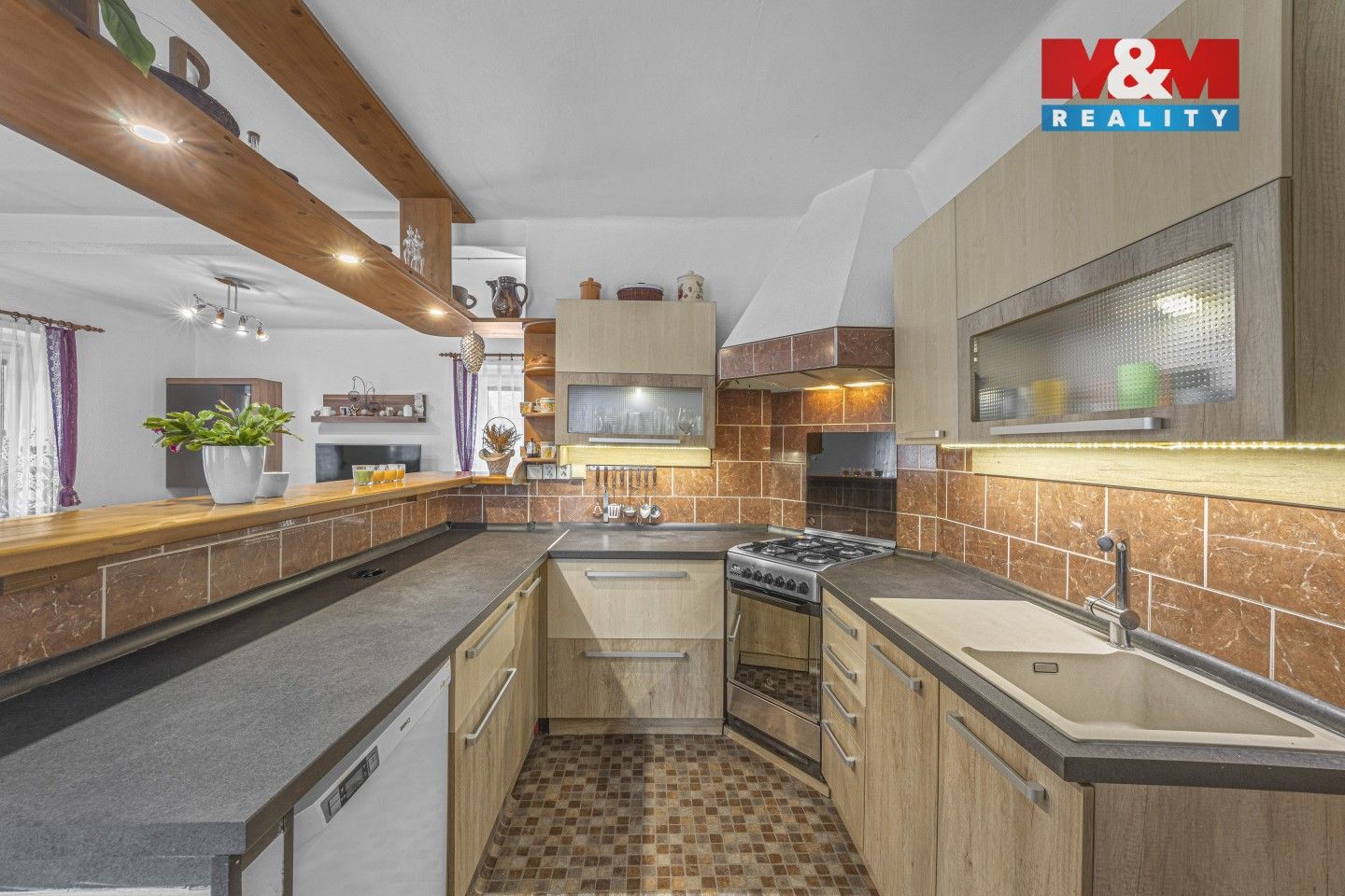 Prodej komerčního prostoru 209 m² - foto 5