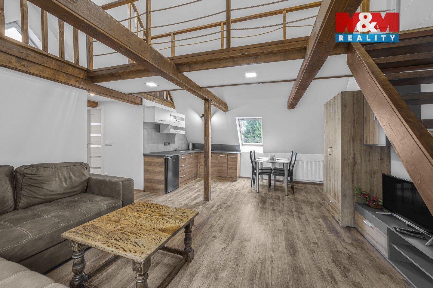 Prodej komerčního prostoru 209 m² - foto 8