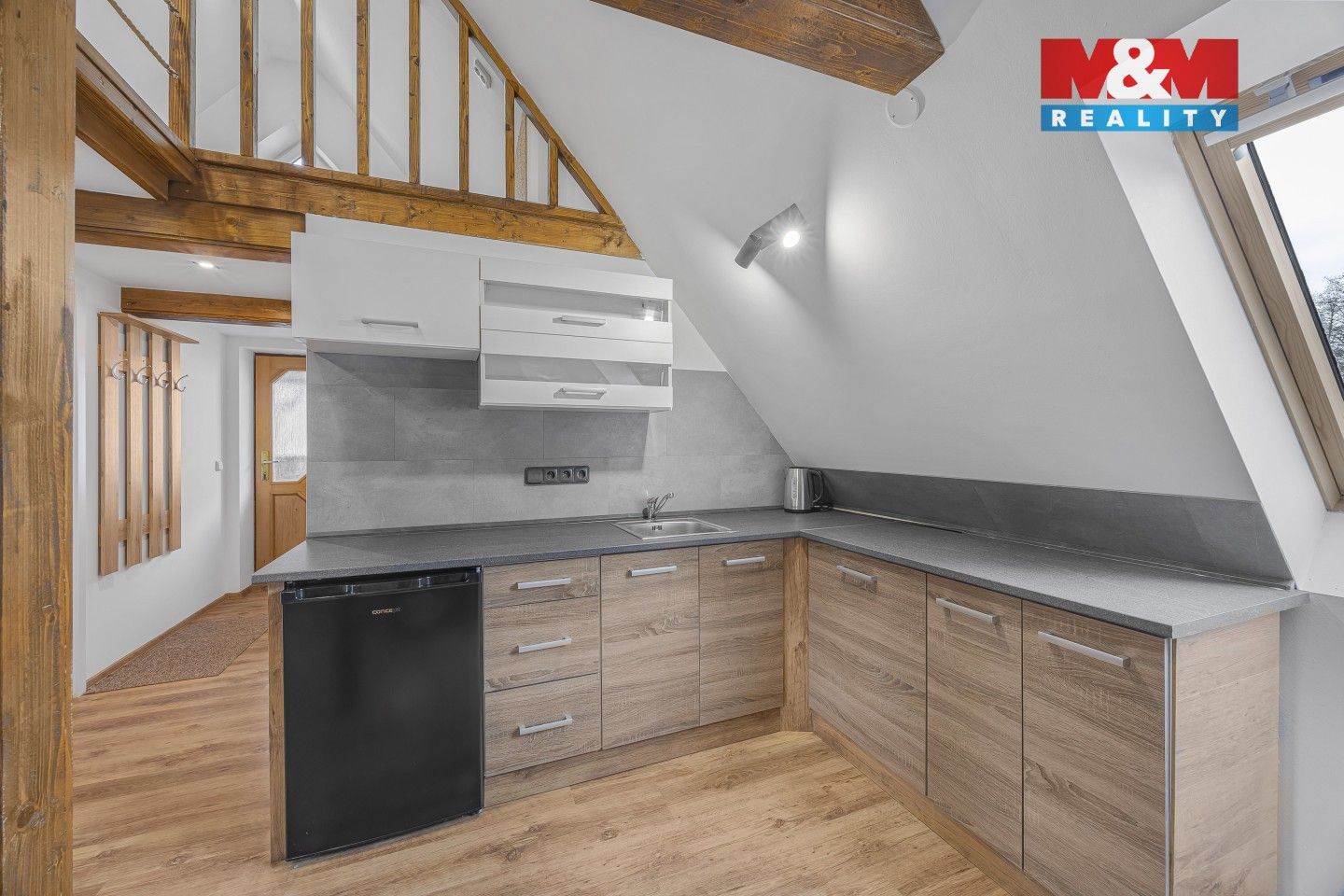 Prodej komerčního prostoru 209 m² - foto 14