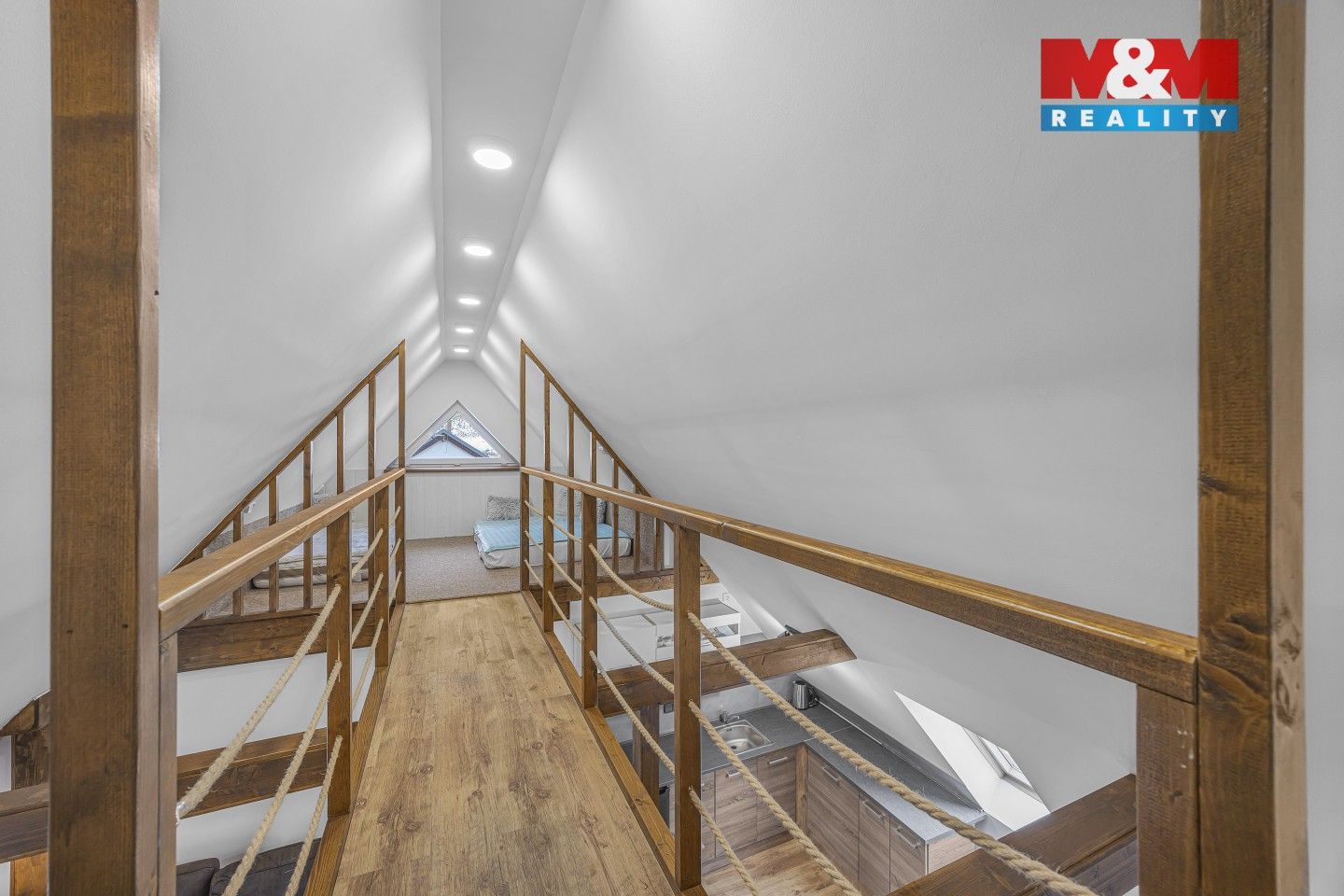 Prodej komerčního prostoru 209 m² - foto 37