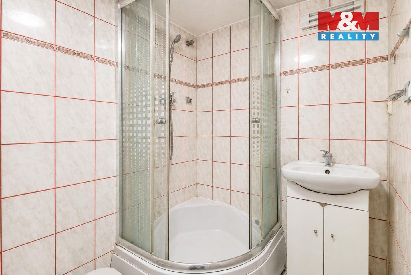 Pronájem bytu 2+1 61 m² - foto 3