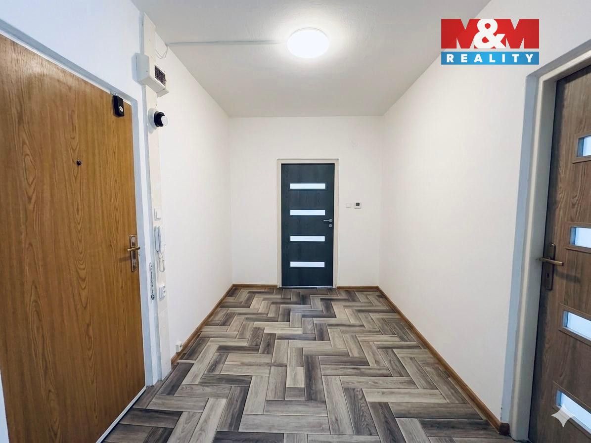 Pronájem bytu 2+1 61 m² - foto 5