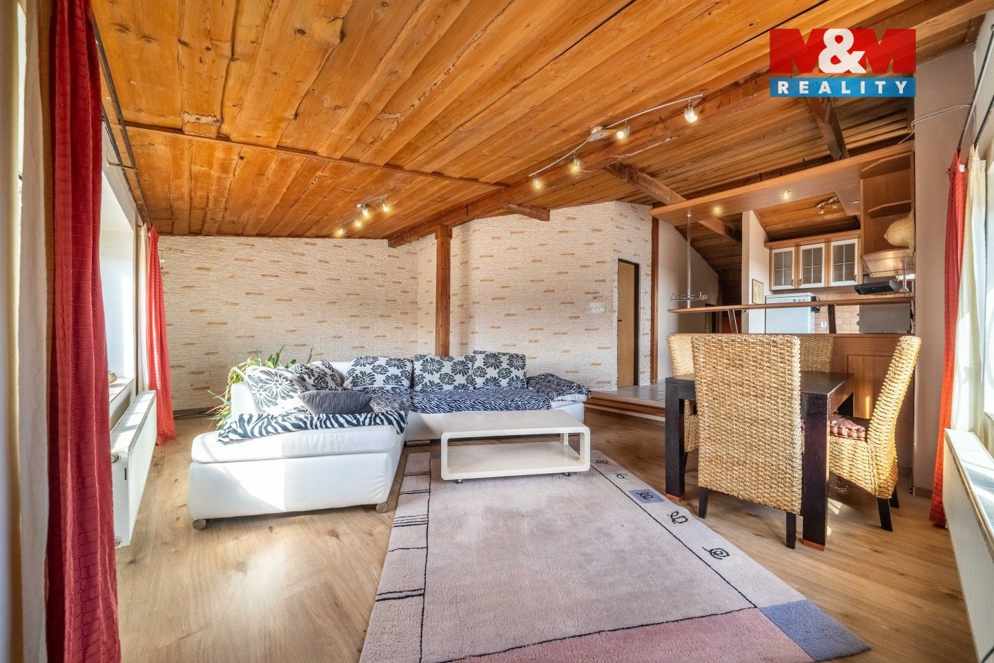Pronájem komerčního prostoru 300 m² - foto 3